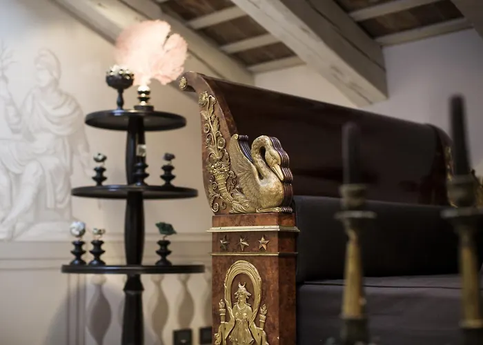 Aparthotel Seven Historical 4*