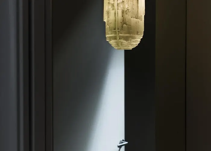 Seven Historical Aparthotel 4*