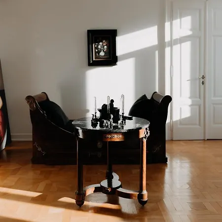 Seven Historical Aparthotel Terst