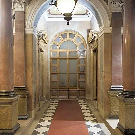 Seven Historical Lägenhetshotell