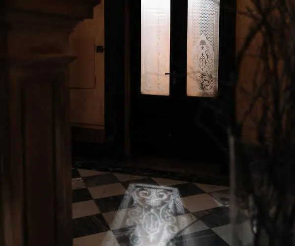 Апарт-отель Seven Historical 4*