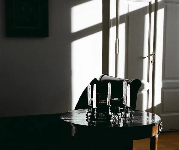 Seven Historical Aparthotel Terst