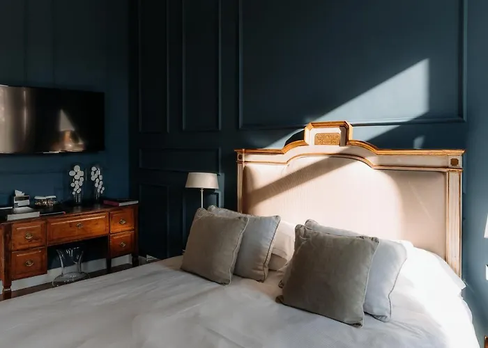 Seven Historical Aparthotel Terst