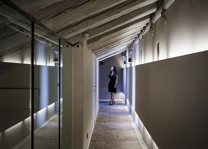 Seven Historical Aparthotel