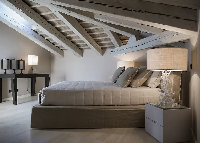 Aparthotel Seven Historical 4*