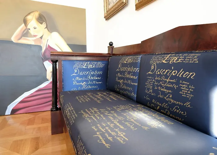 Seven Historical Aparthotel 4*