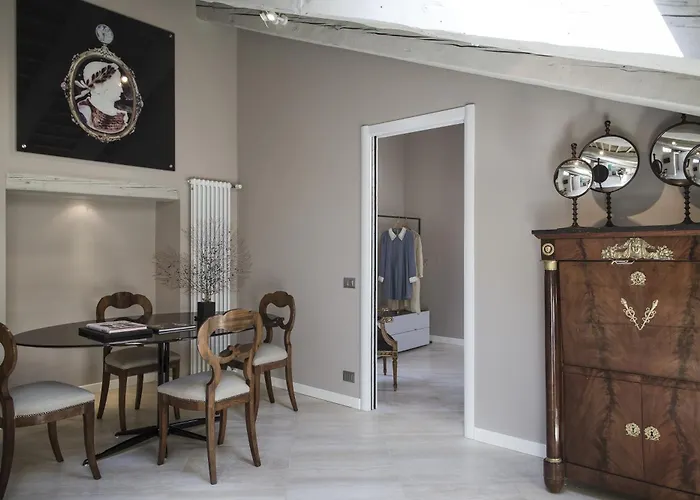 Seven Historical Апарт-отель