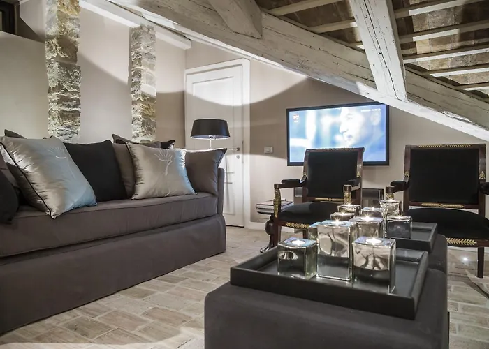 Aparthotel Seven Historical 4*