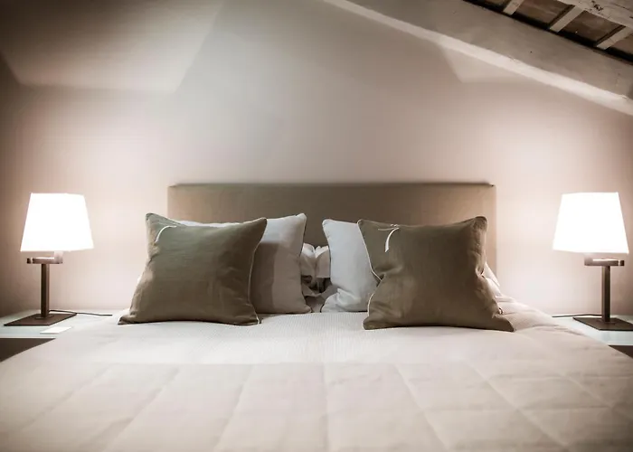 Seven Historical Aparthotel 4*